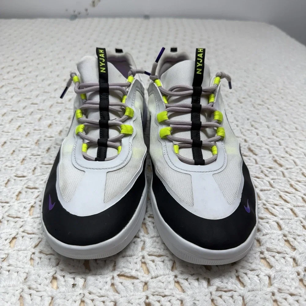 Nike SB Nyjah Free 2 Mens Sz 13 Skate Shoes Black White Wild Berry BV2078-009